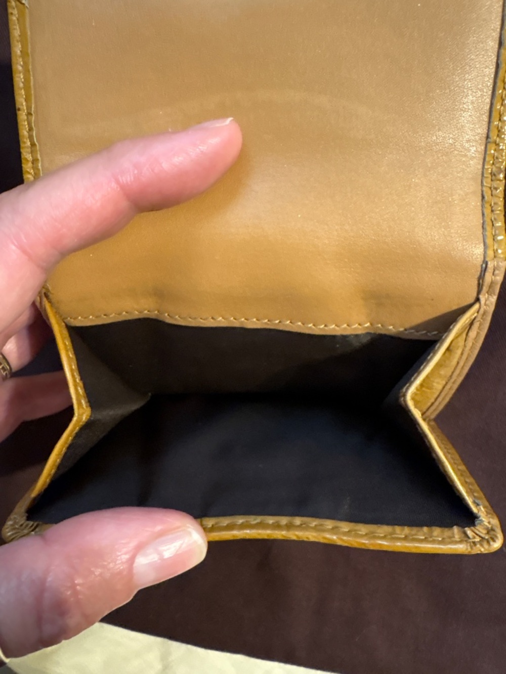 Coach soho British tan patent leather y2k small wallet with silver buckle - Picture 6 of 12